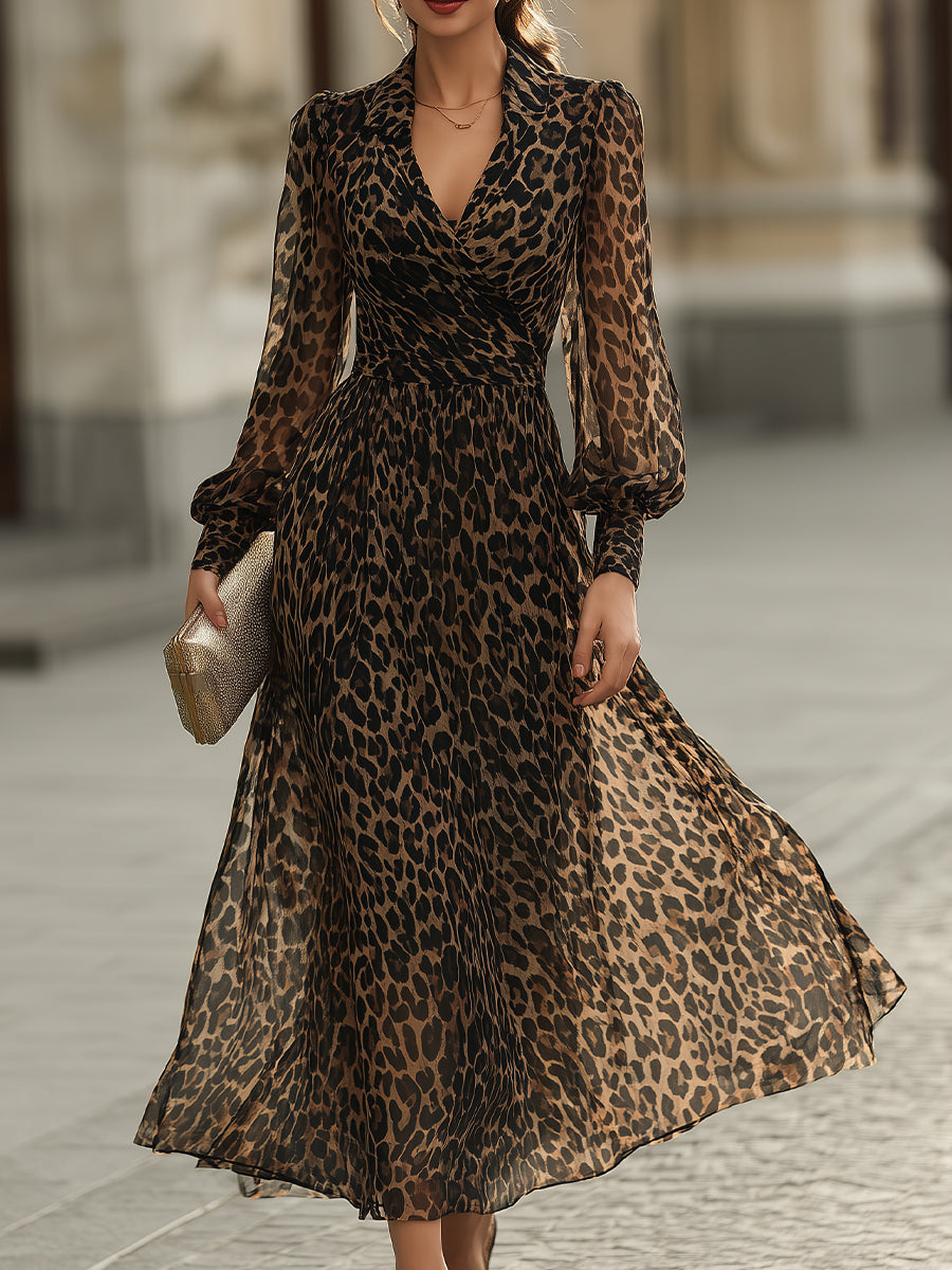 Robe midi portefeuille à imprimé léopard et manches longues