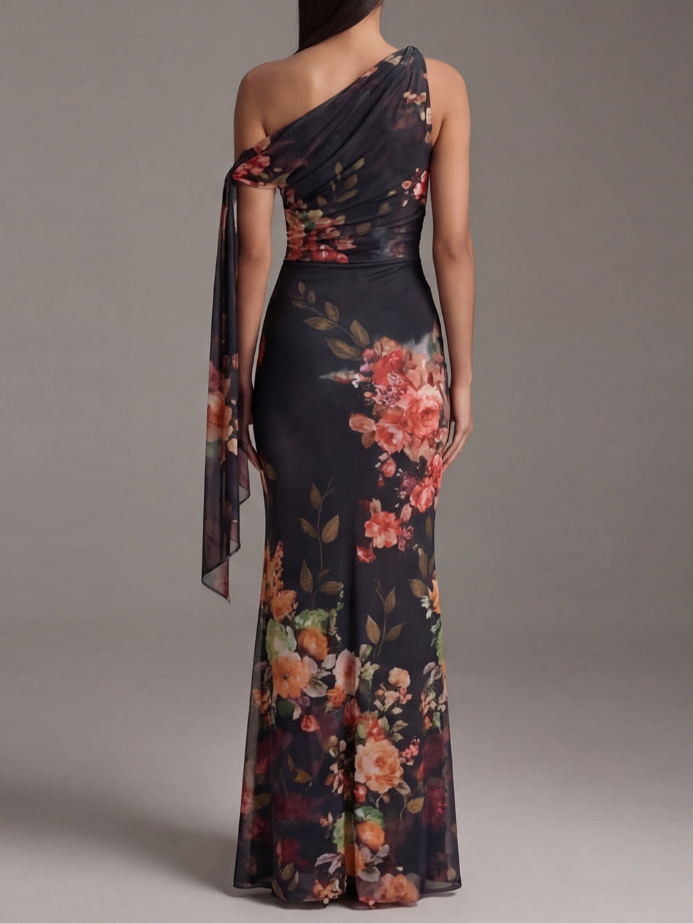 Robe Maxi en Mousseline Noire Plissée à Imprimé et Une Épaule