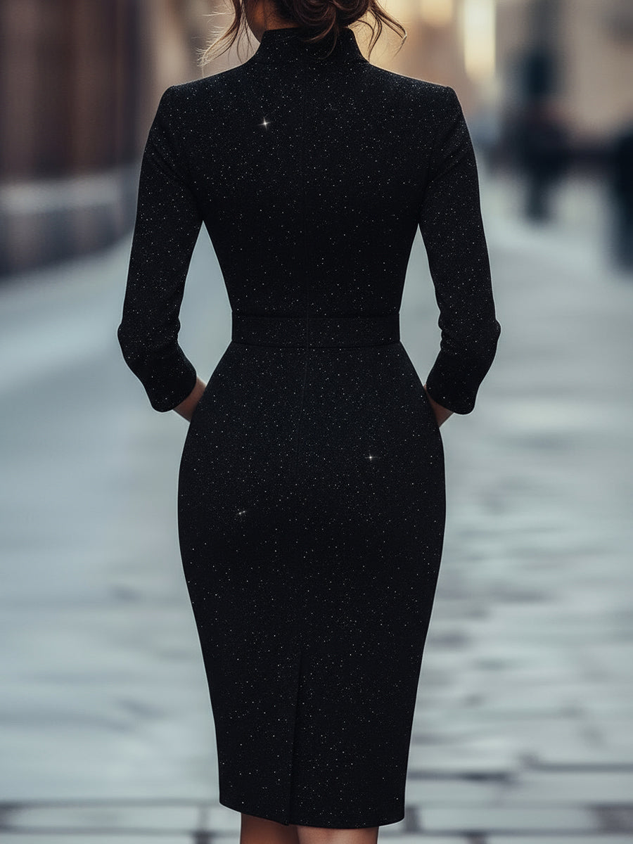Robe fourreau noire raffinée, ceinturée et à col mandarin