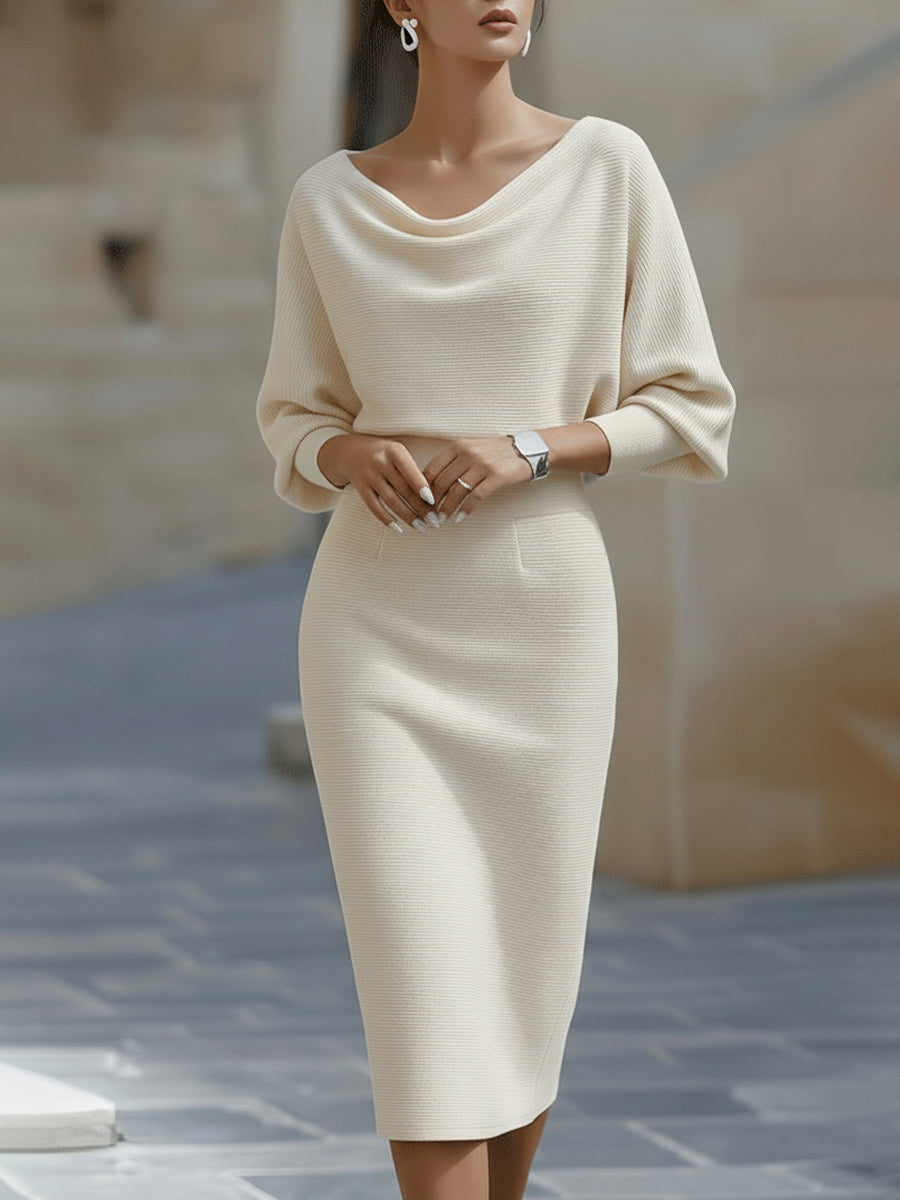 Robe midi blanche drapée à manches chauve-souris