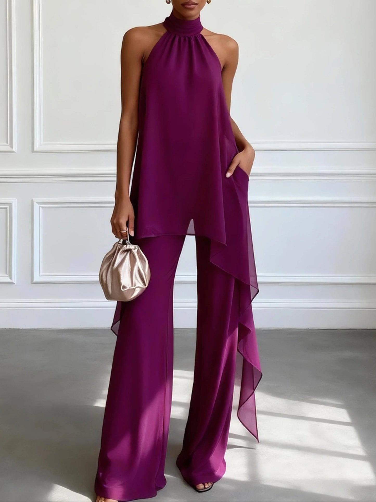 Ensemble Deux Pièces Violet : Top Élégant Col Licou Sans Manches et Pantalon