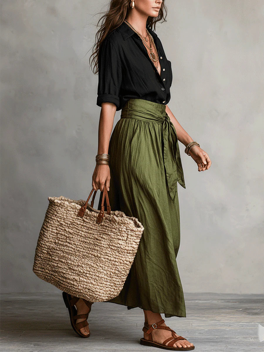 Vera | Ensemble Deux Pièces : T-shirt Noir Et Jupe Midi Vert Olive